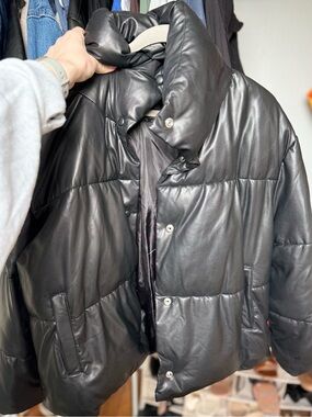 Bagatelle Black Quilted Puffer Jacket (M)